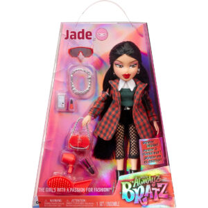 Bratz - Jade Fashion Doll with 10 Accessories and Poster - Multicolour | Signature Yasmin Style Ages 6 + up
